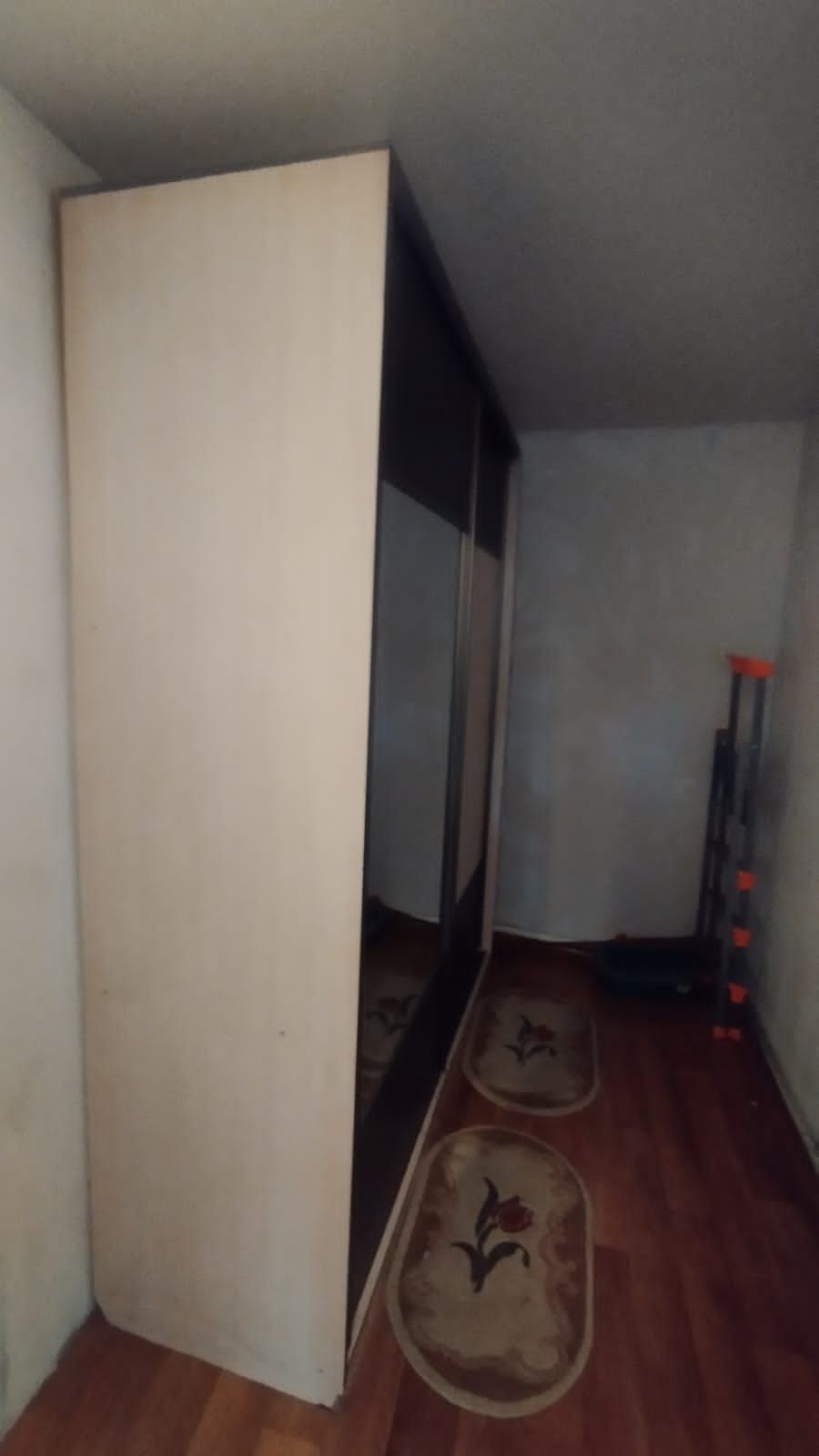 Продам шкаф в хорошем состояний