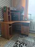 Продам компьютерный стол