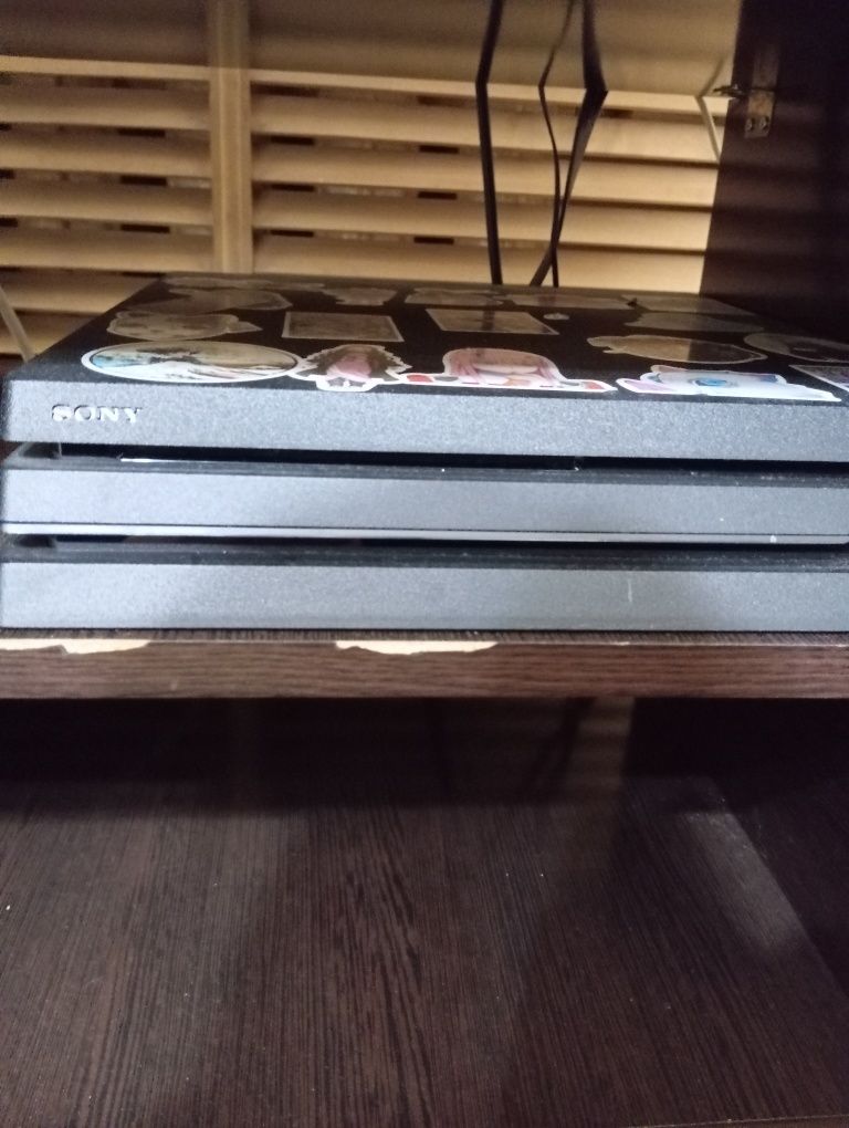 PS4 PRO 1 terabait