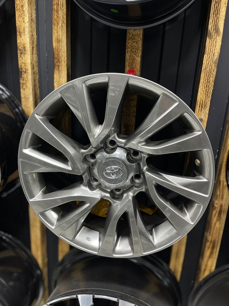 Продается комплект Диск R18 6x139.7