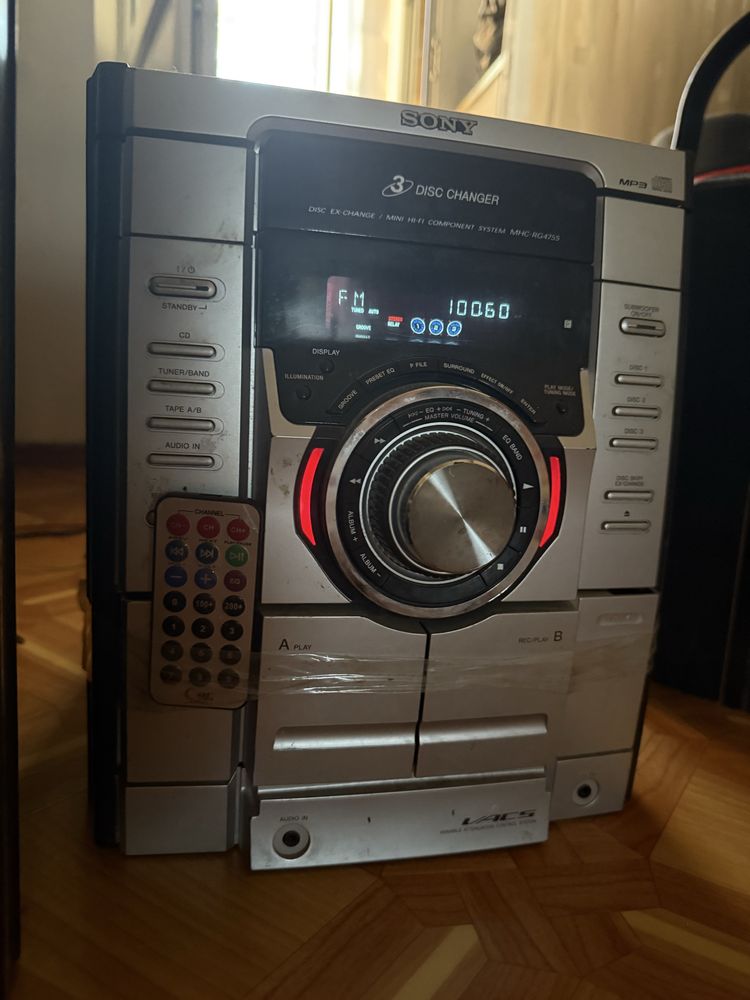Продам магнитолу sony
