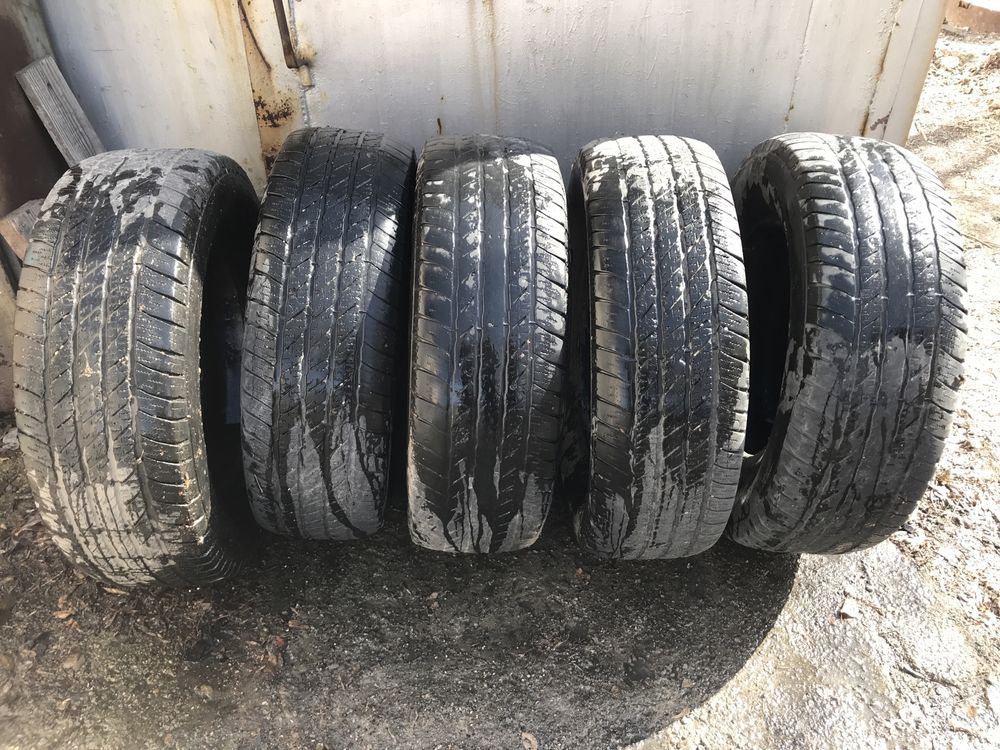 Продам летнию резину R 265/65R17 M+