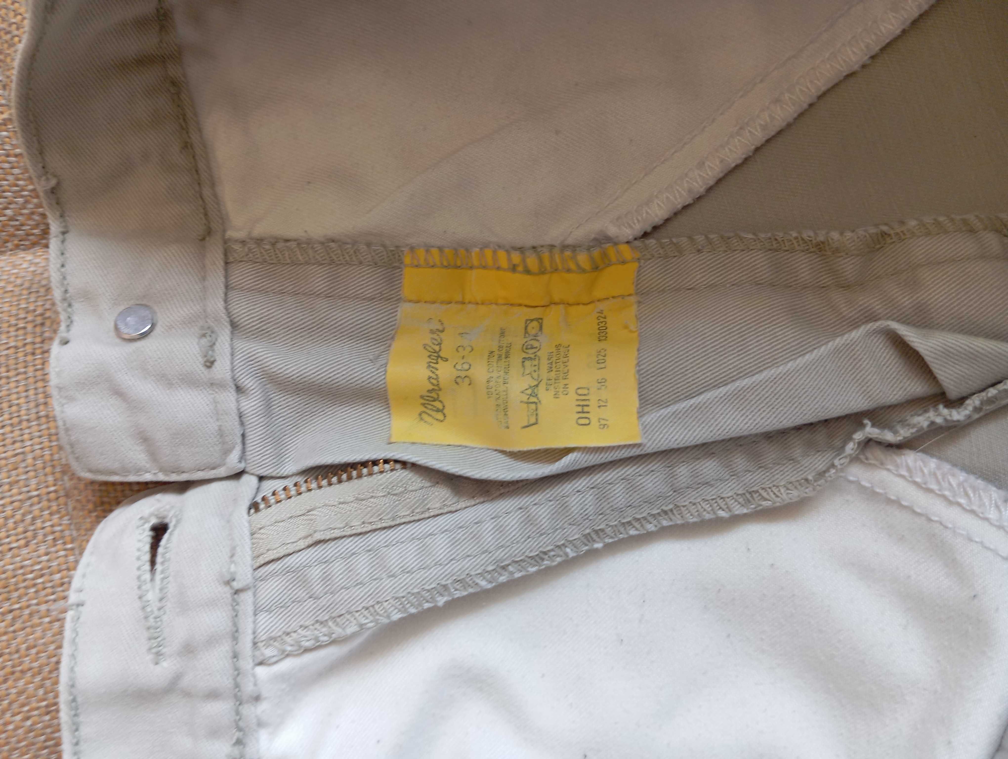 Шорты джинсовые, Футболка без рукавов Rocawear,джинсы белые Wrangler