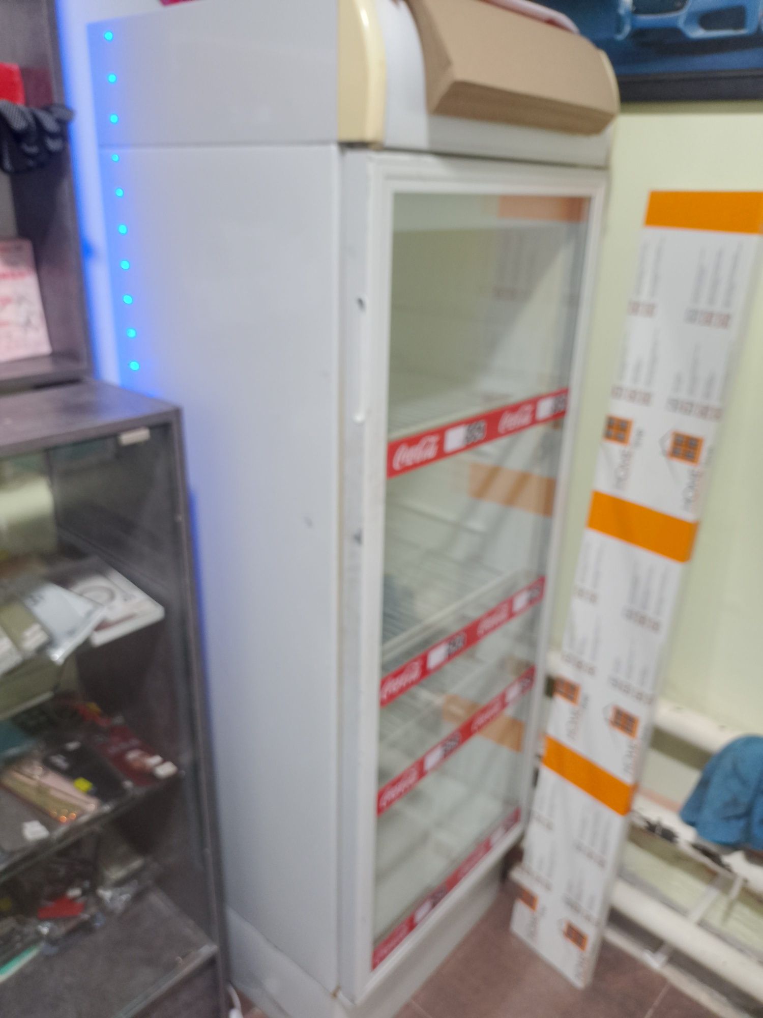 Продам Холодильник для напитков
