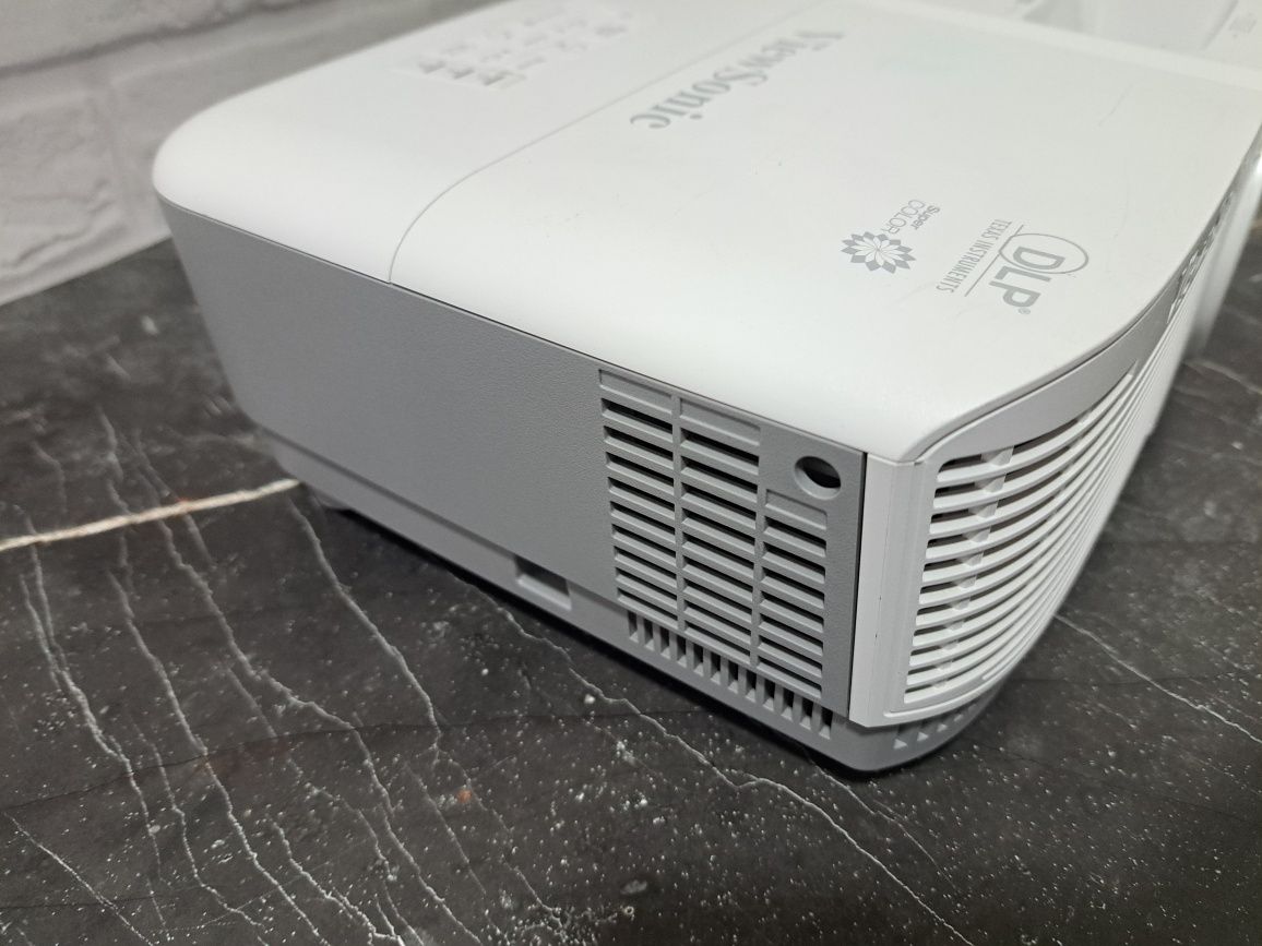 Продам проектор ViewSonic PA503S (идеал)
