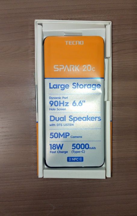 телефон Texno 20 c spark