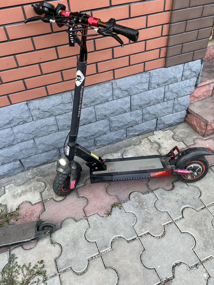 Продам электросамокат