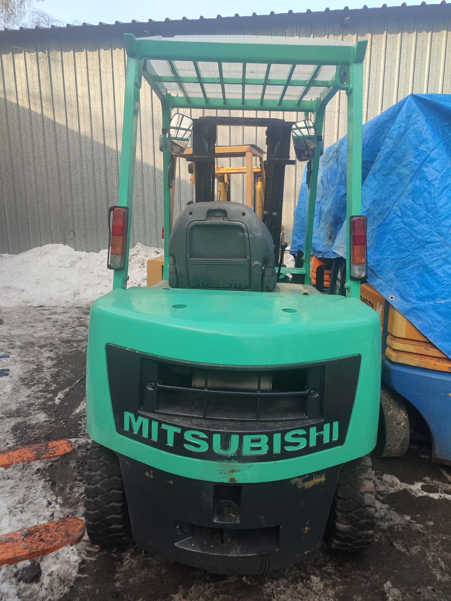 Вилочный погрузчик Mitsubishi 2,5 тонник свежепригнан из Японии