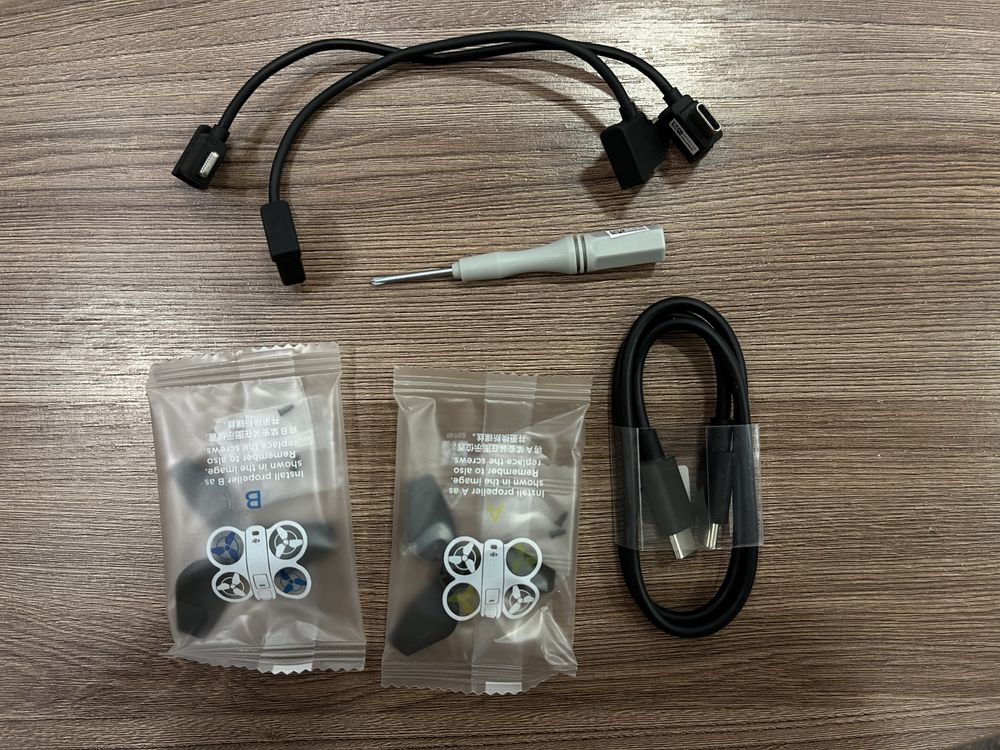 DJI Neo Fly More Combo серый – компактность, 46 мин полета, 4К!