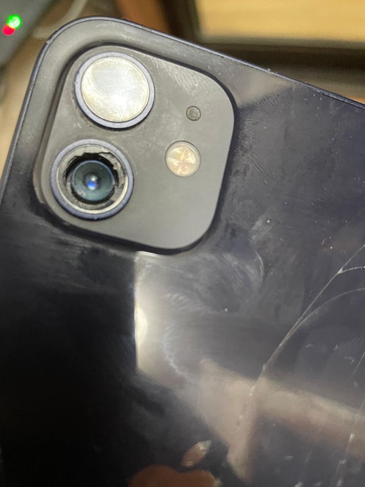 продам iphone 12
