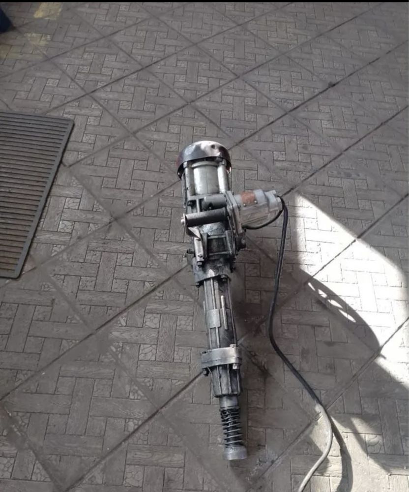 Костылезабивщик ПТР-80