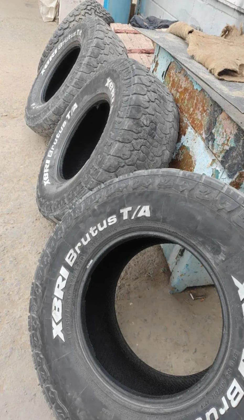 Продам резину XBRI Brutus 285/75
 R16