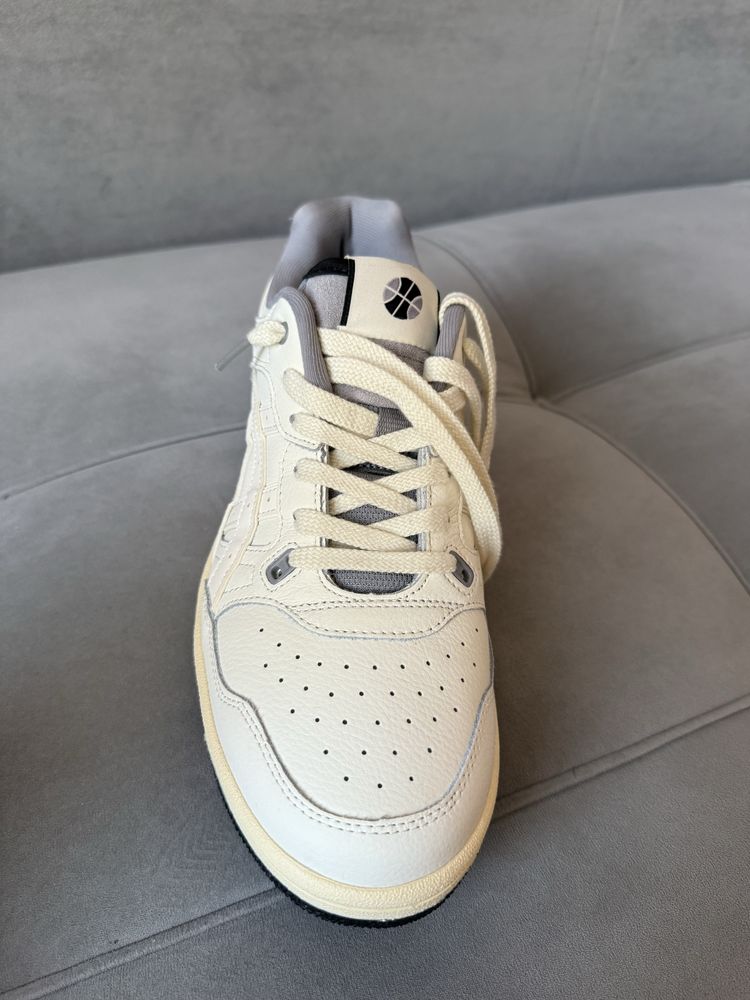 Asics balaholic. 100% оригинал. Срочно