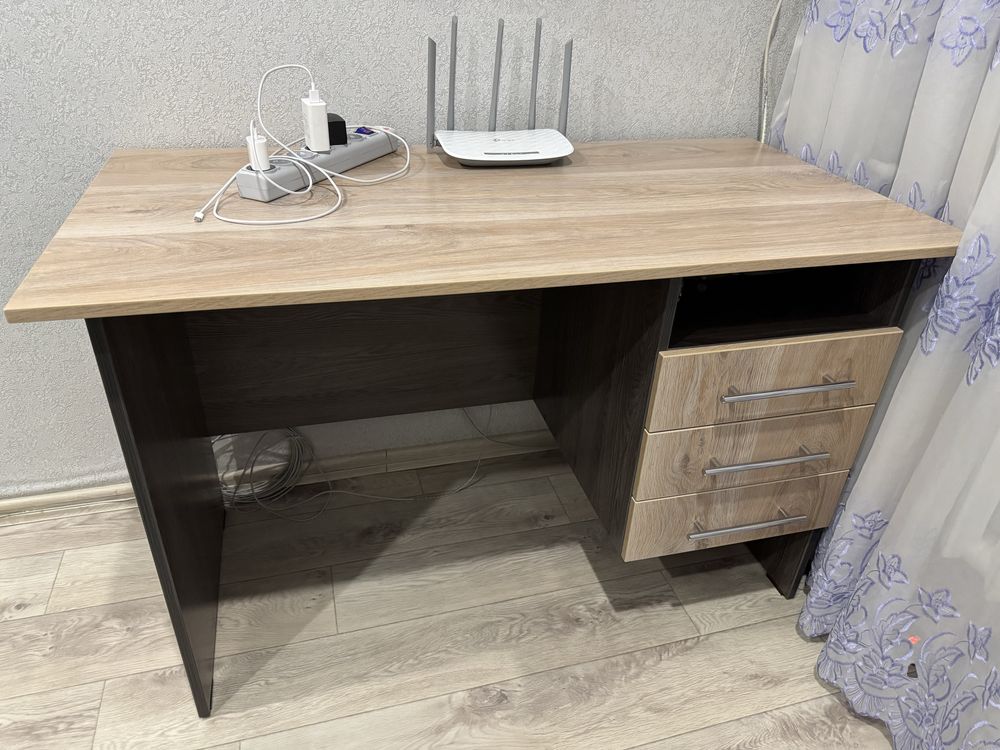 Стол письменный + стул Ikea