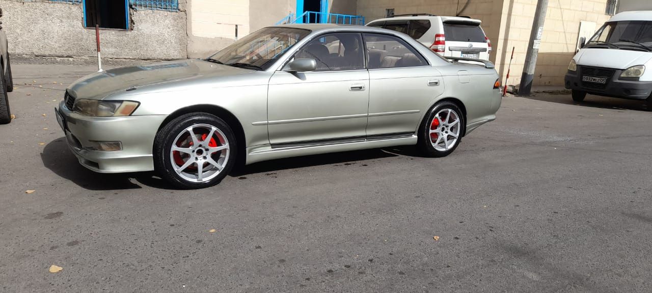 Передняя задняя накладки марк 2 90 toyota mark 2 пороги вертекс/таурер