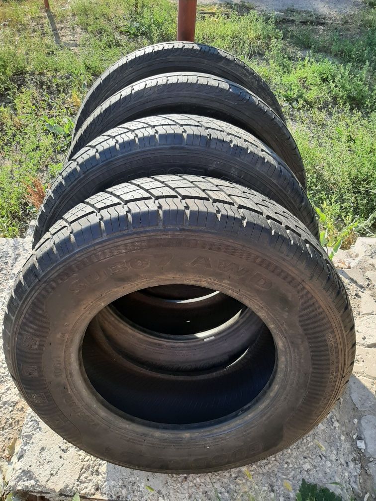 Продам шины 235/70/16 фалькен