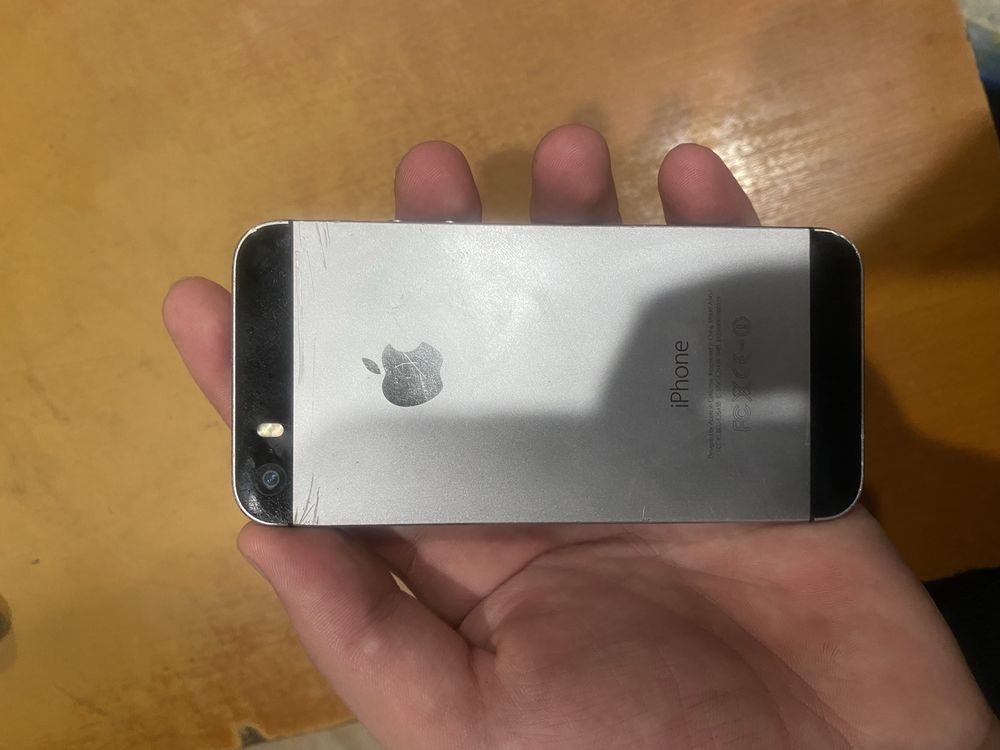 Iphone 5s.