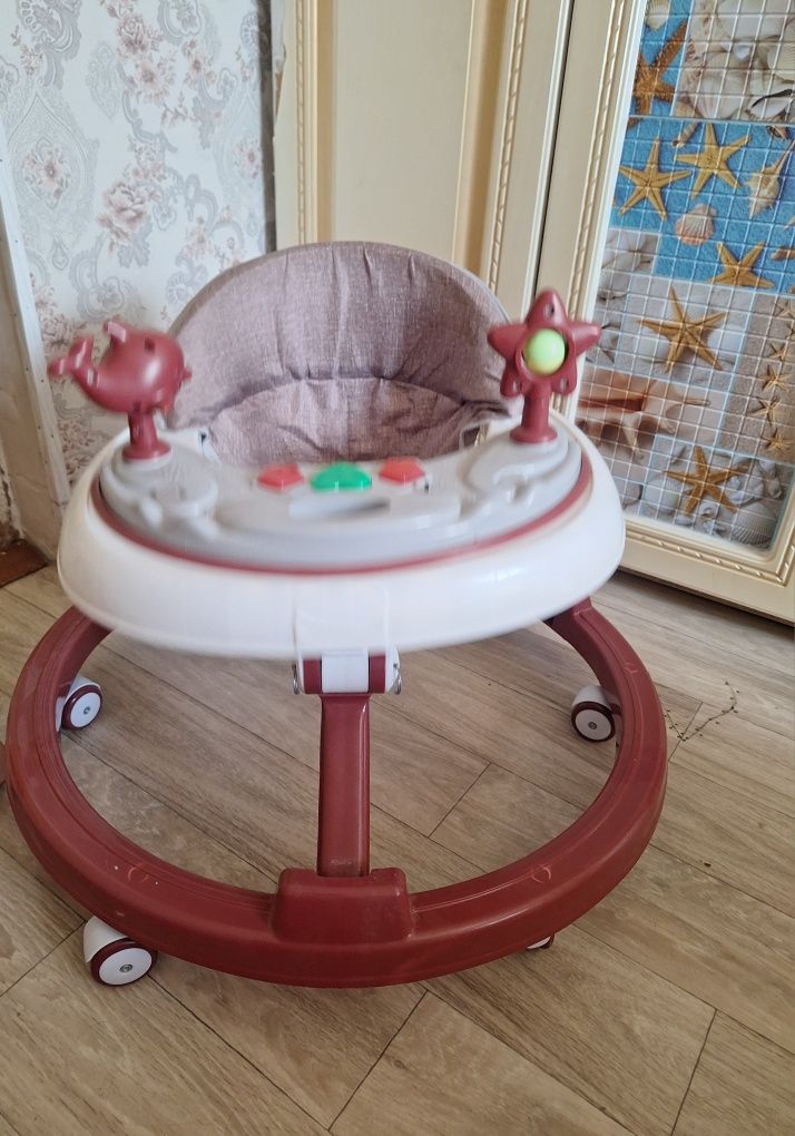 Ходунки детские   отличное состояние