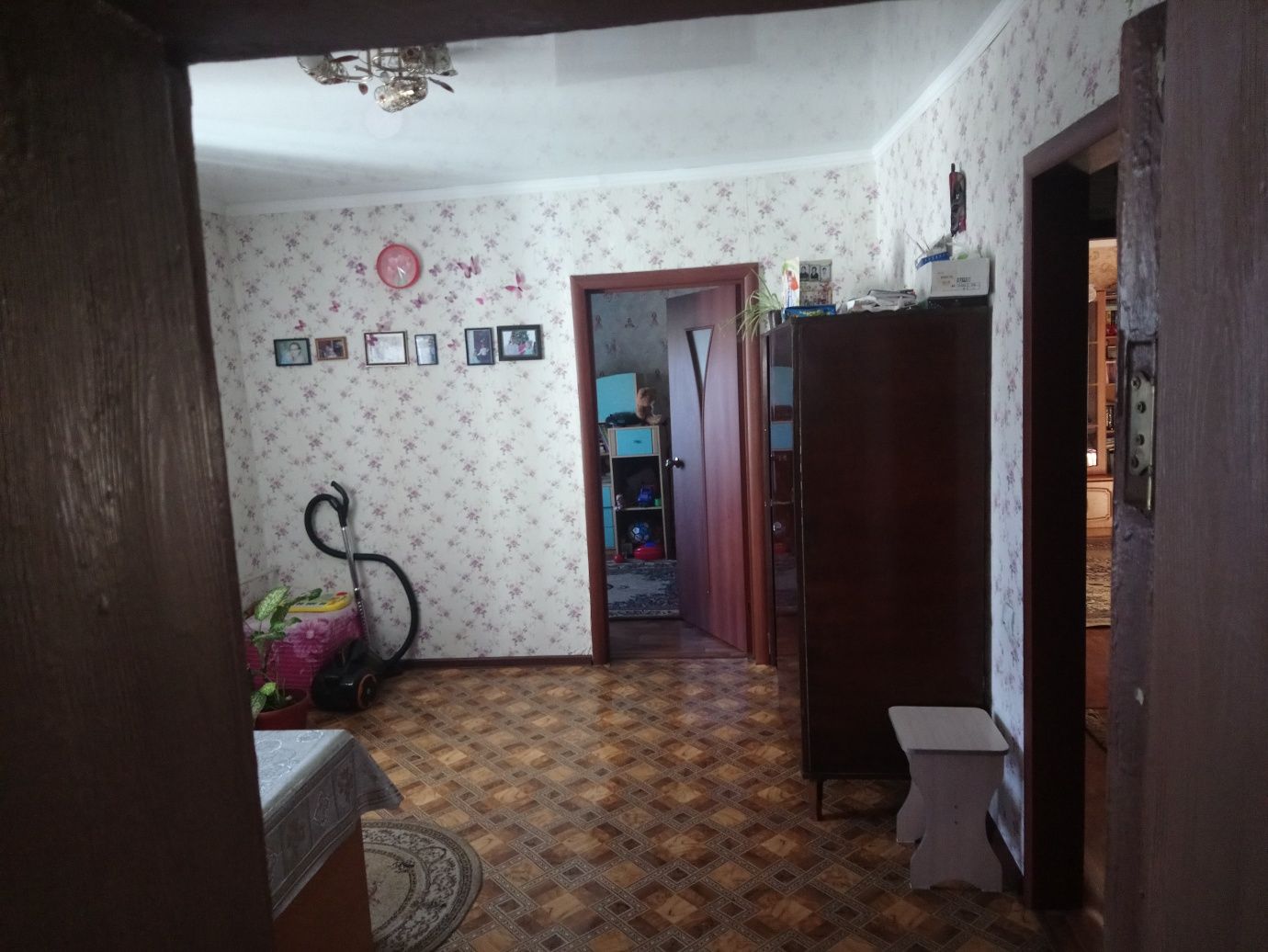 Обмен(продажа) 4 х.комн дом(СМЗ,28 кв)на 3 х 4 х комн.квартиру.ПРОДАЖА