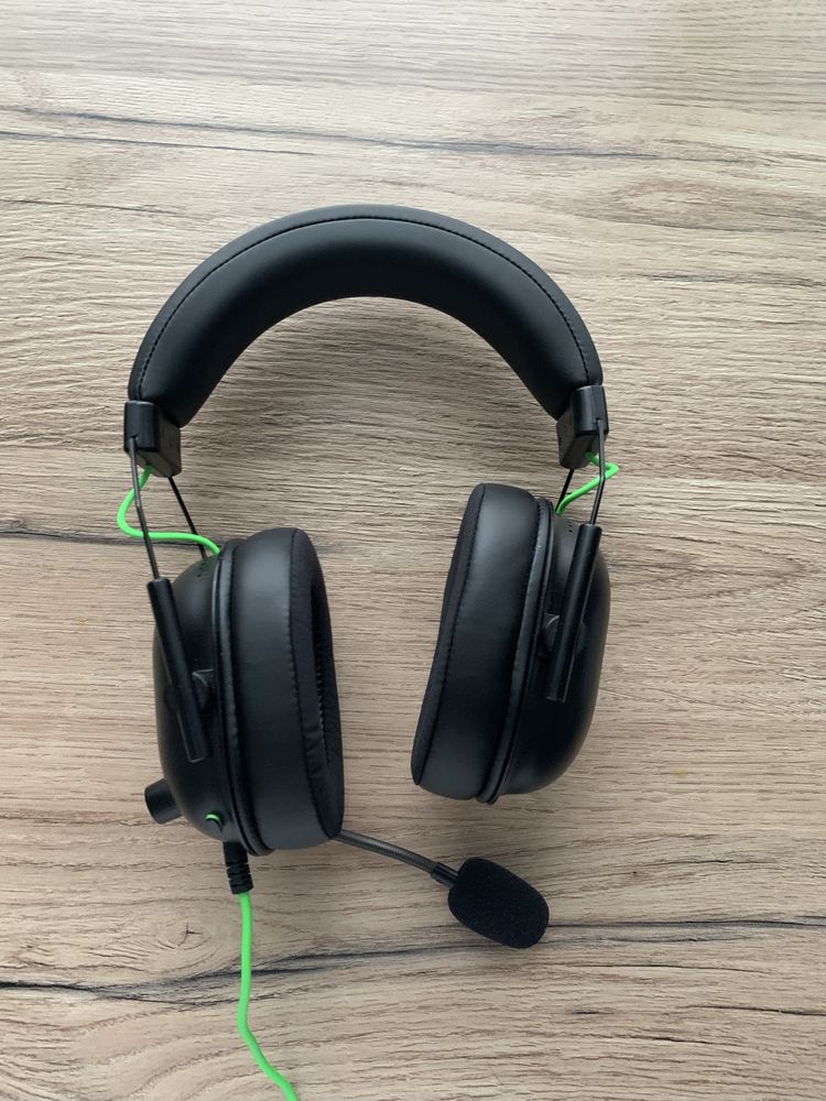 Продам наушники razer blackshark v2 x