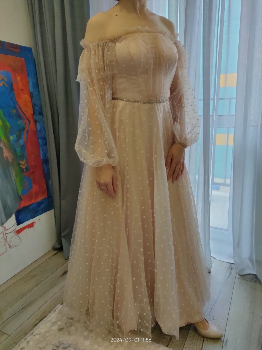 Нежное бальное  платье