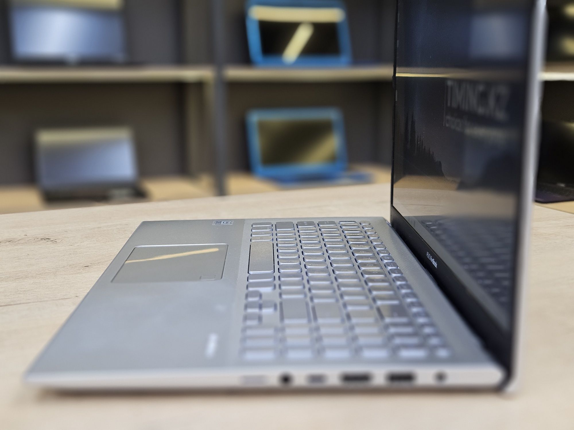 Офисный Ноутбук Asus VivoBook X512J - Core i3-1005G1/8GB/256GB
