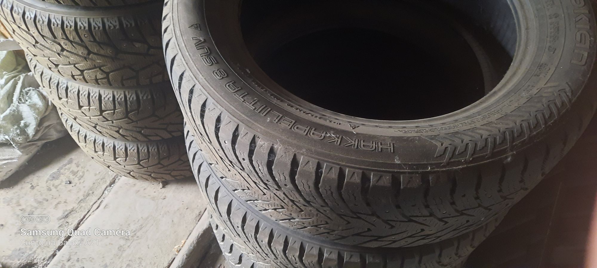 Продам резину 245/55/19. Зимняя