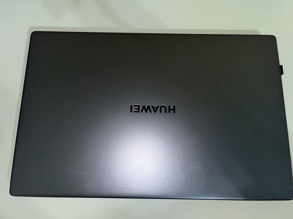 Ноутбук Huawei MateBook D15 15.6" / 8 Г6 / SSD 256 Г6 / Win 11