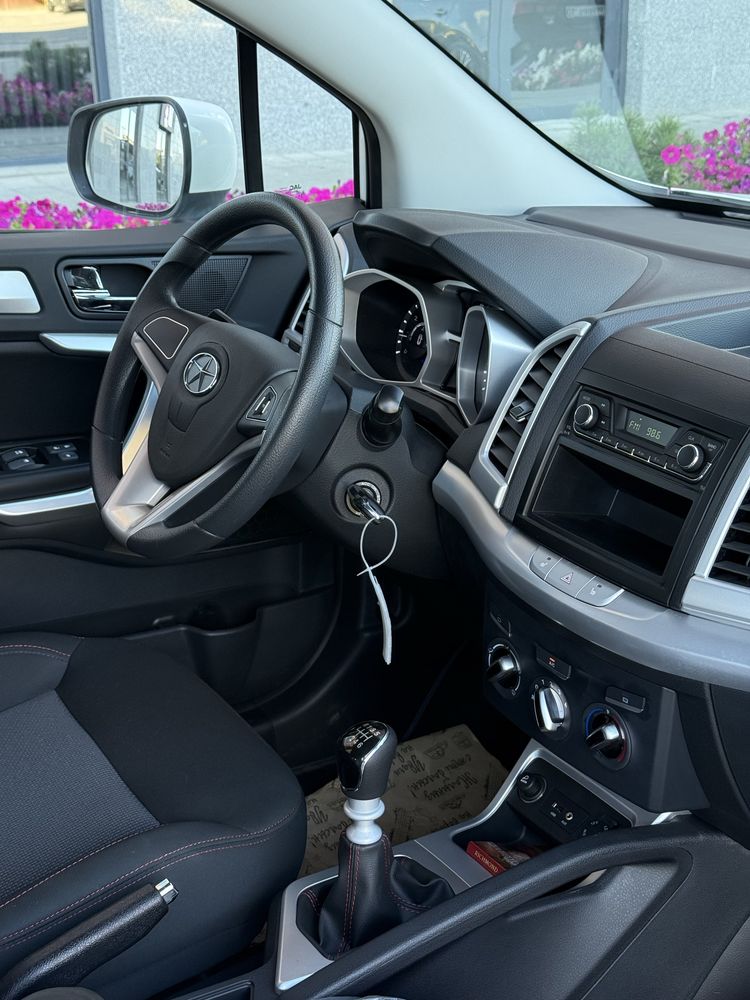 Продам абсолютно новый JAC S3