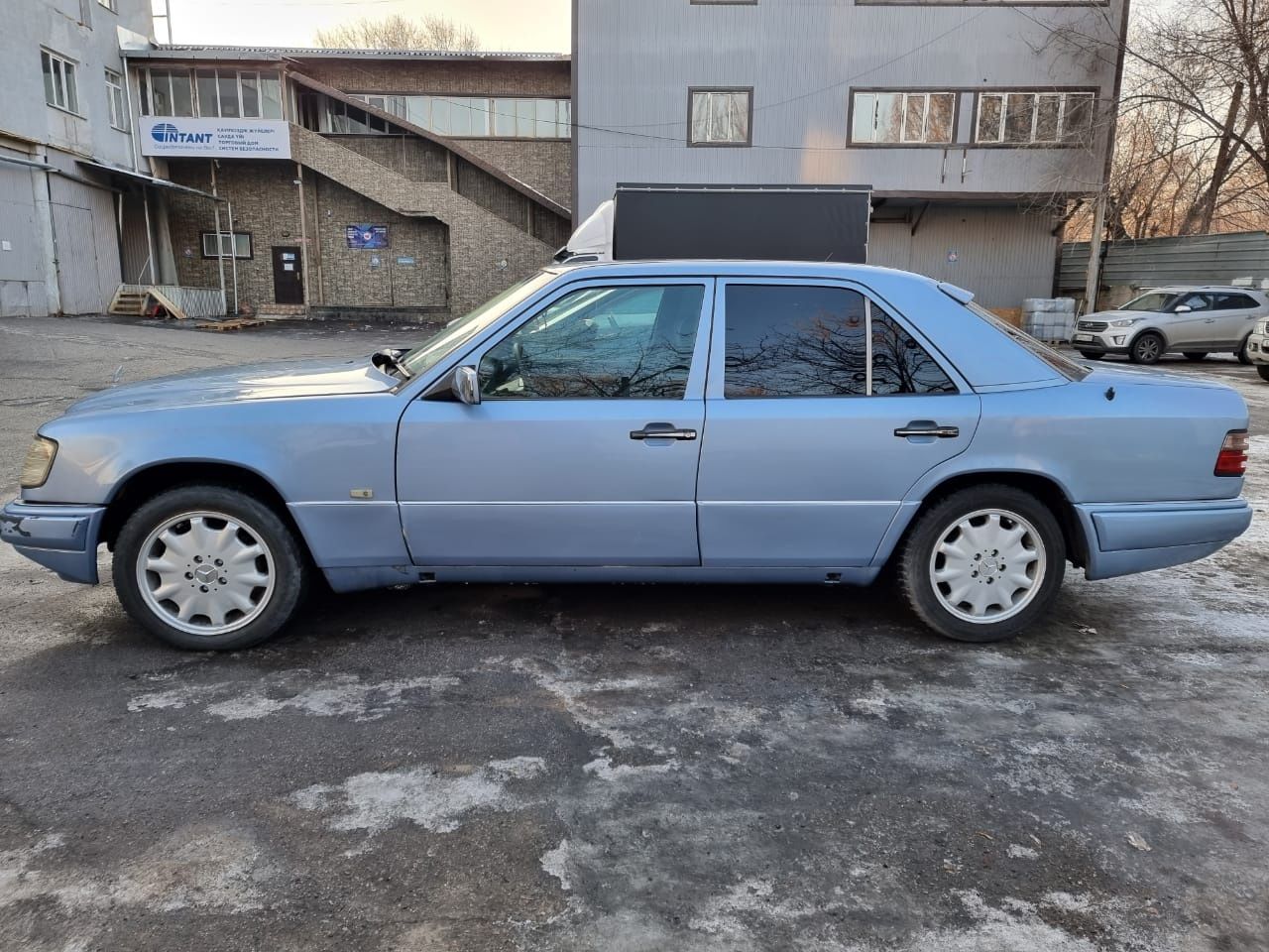 Продается Мерседес 1994г.в. 2.8л