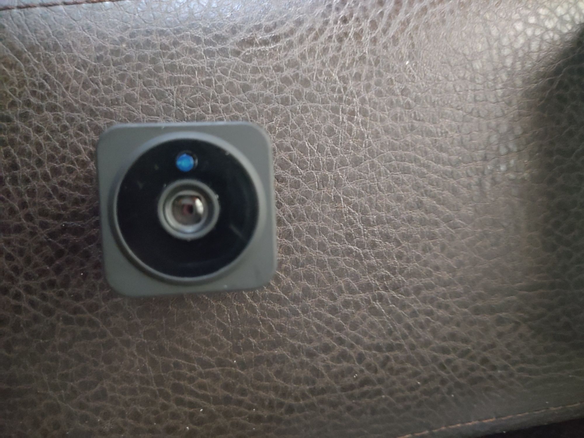 Продам  мини видео камеру вай фай.