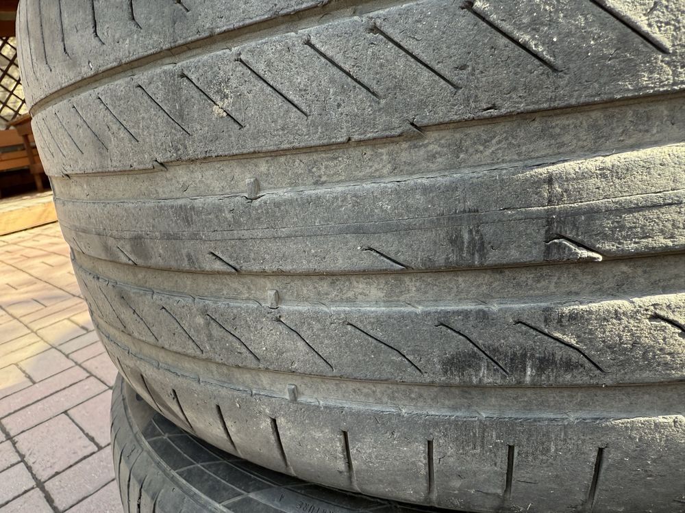 Летние Continental перед 285/40/22 зад 325/35/22