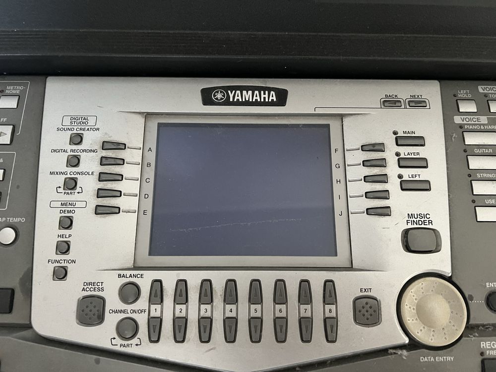 Синтезатор YAMAHA б/у продам