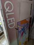 Продам телевизор Samsung QLED 4K 55” идеальный для кино и игр