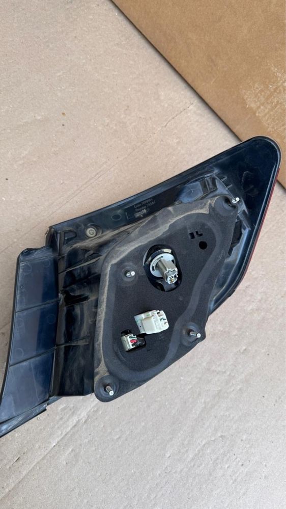 Продам задние фонари Toyota Camry 55