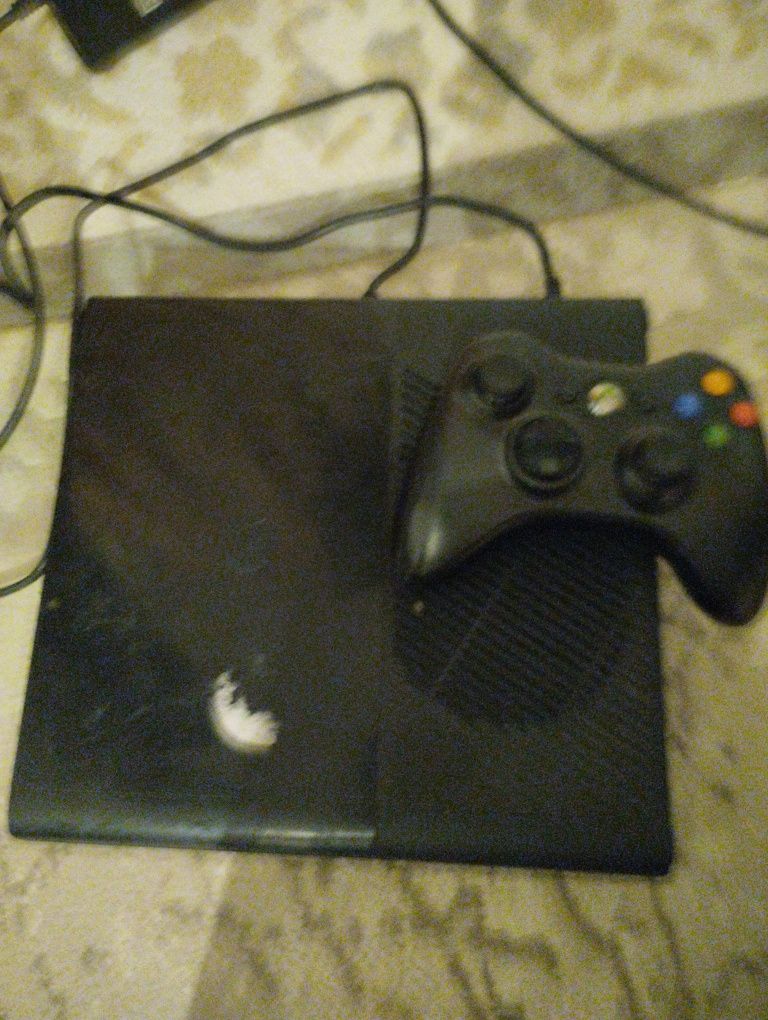 Продаю X box, жду