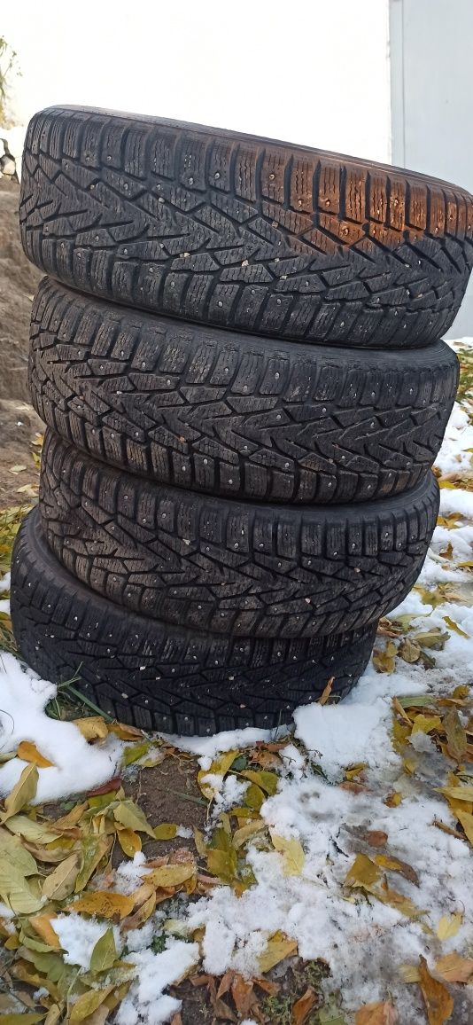 Продам зимнюю резину на 15