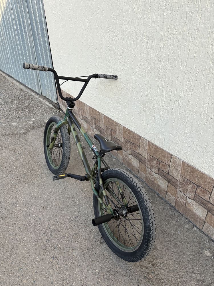 Продам BMX Buster