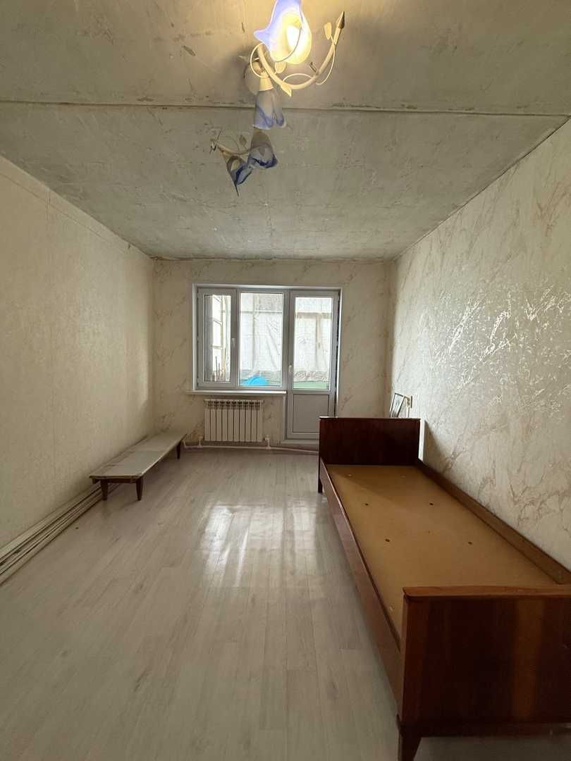 Продам 3 комн квартиру по Ломоносова