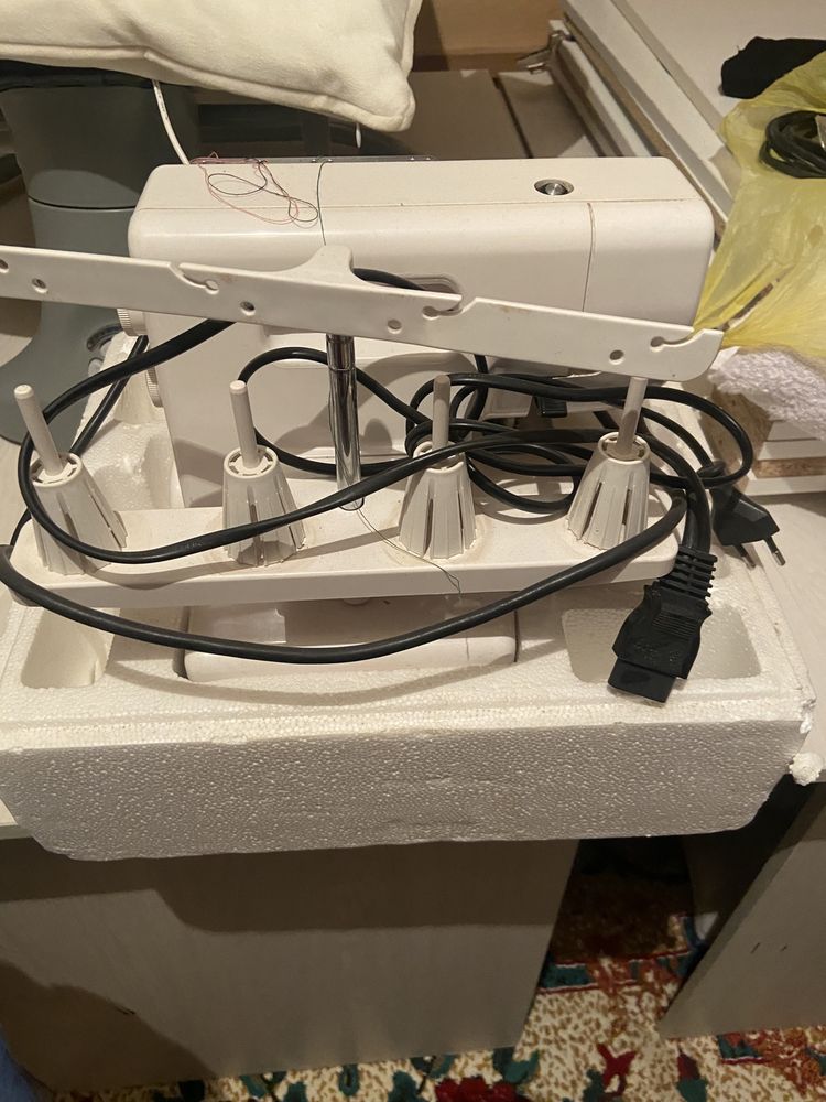 Оверлок  Janome 8002