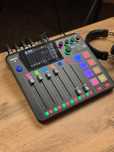 Цифровой микшер для записи подкастов Rode Rodecaster Pro II