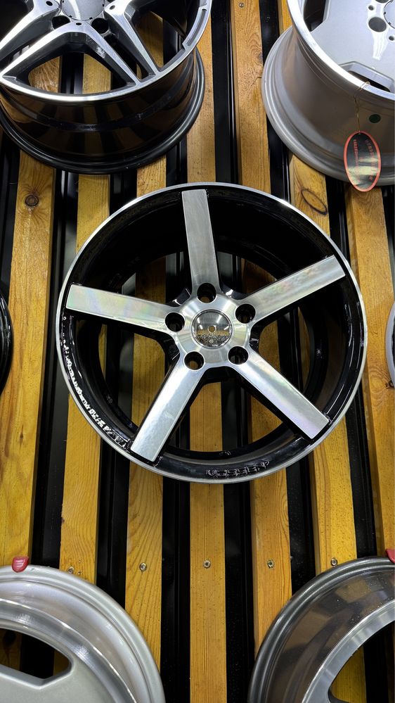 Продам диски  Camry 50/55