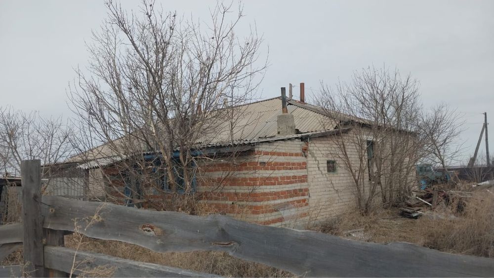 Дом на двух хозяев в Селе Аятской