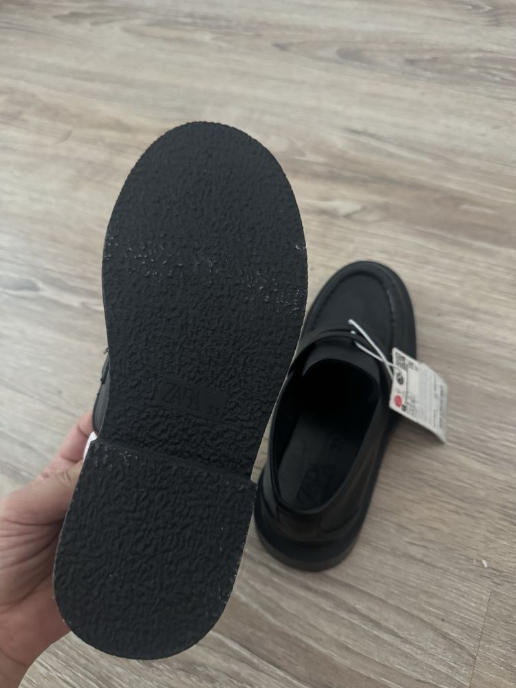Лоферы новые zara