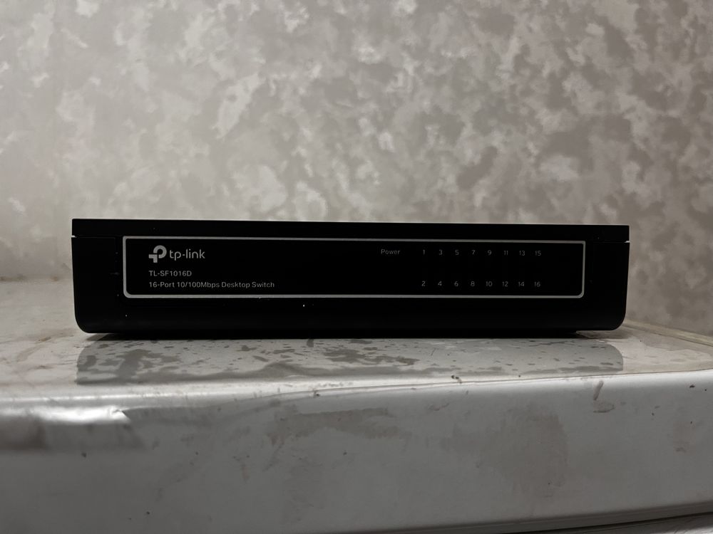 Коммутатор TP-LINK TL-SF1016D
