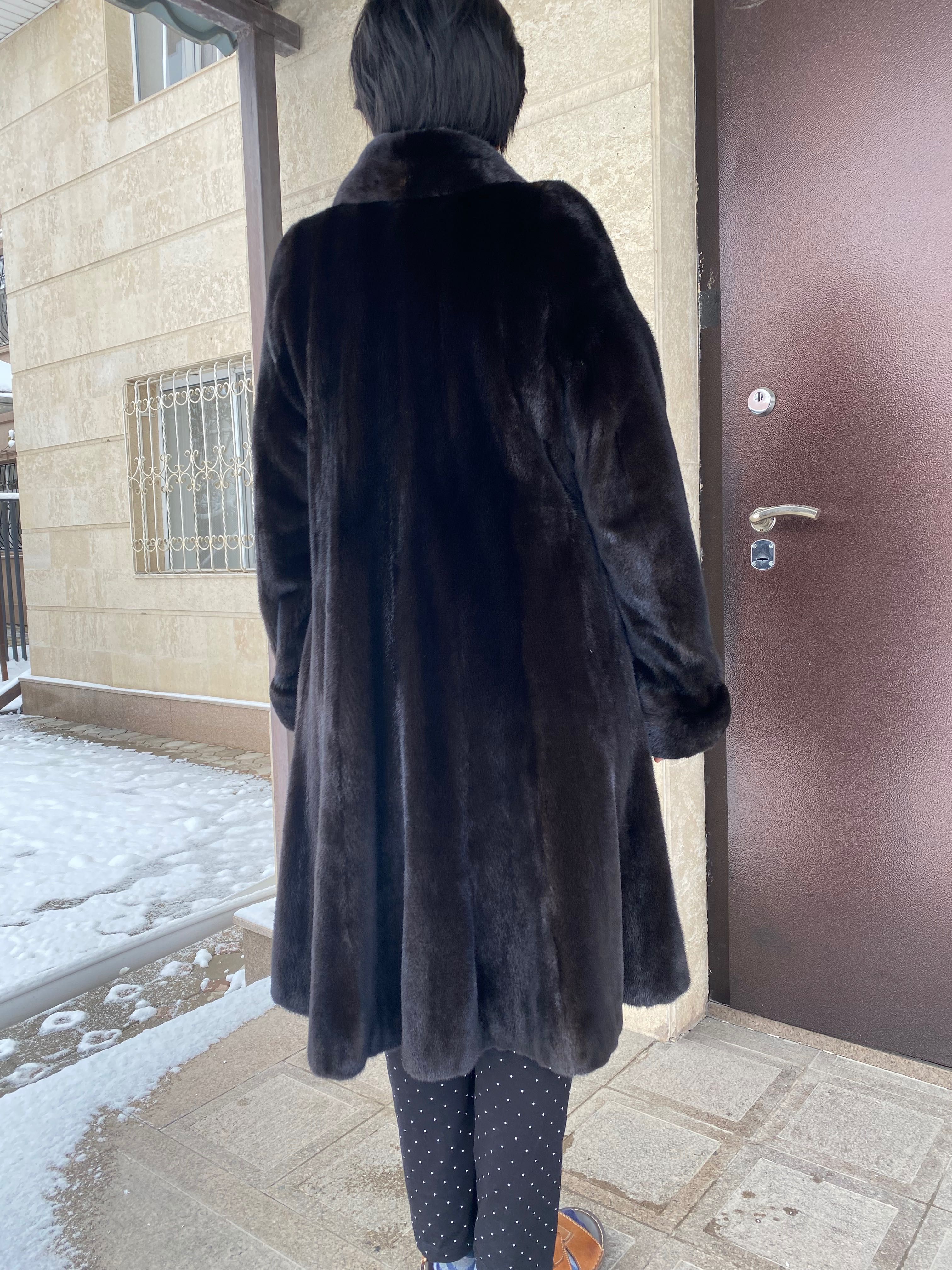 Шуба из норки, отличного качества, носила только сама