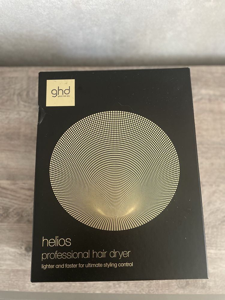 Профессиональный фен для волос ghd
