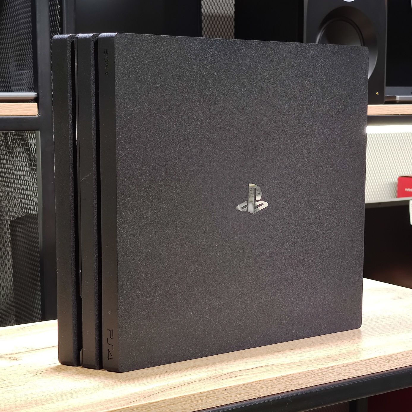 Sony Playstation 4 Pro, 1 tb, 1 джойстик, прошивка 12, 9608/А10