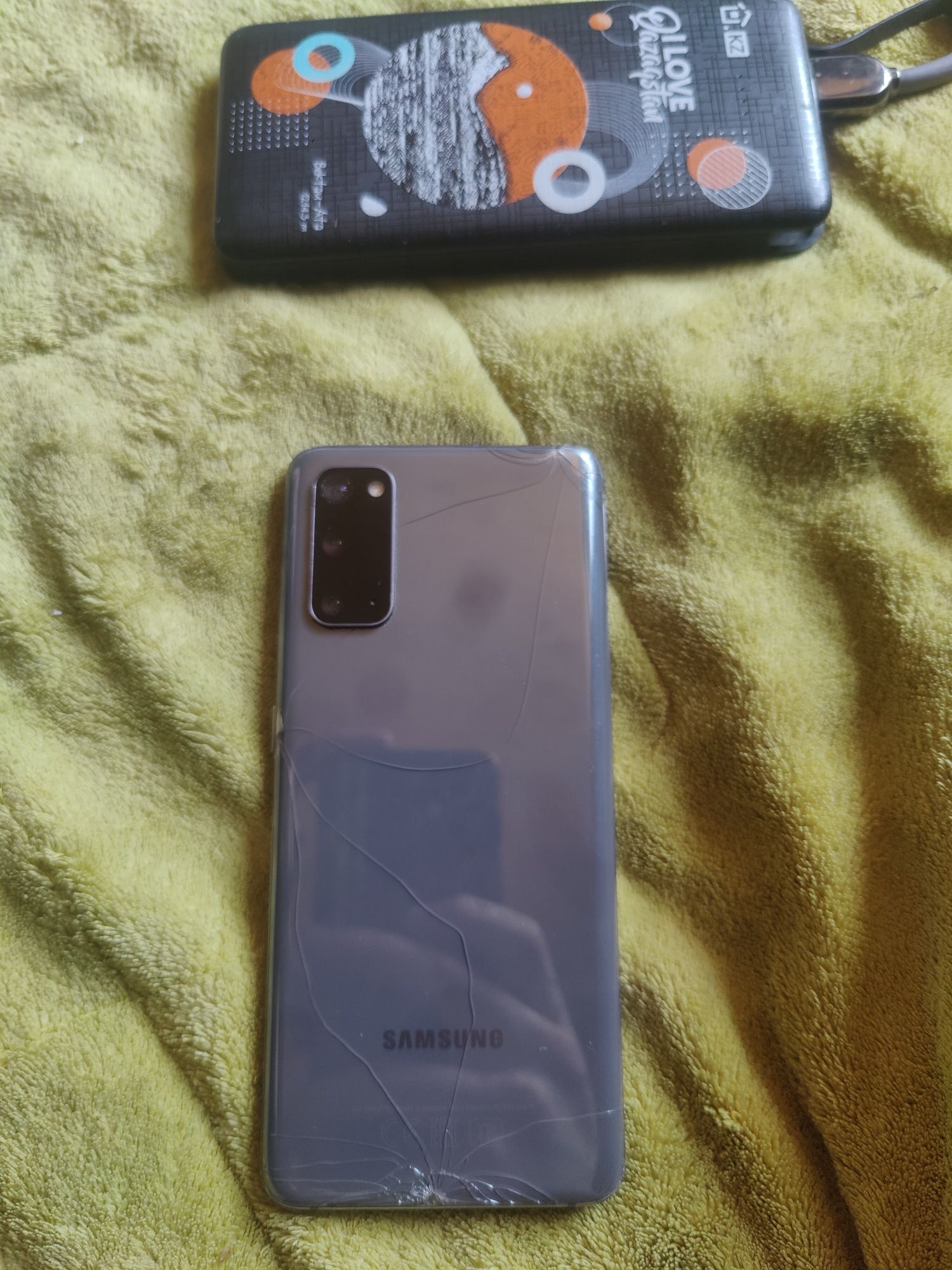 Samsung s20 8/128