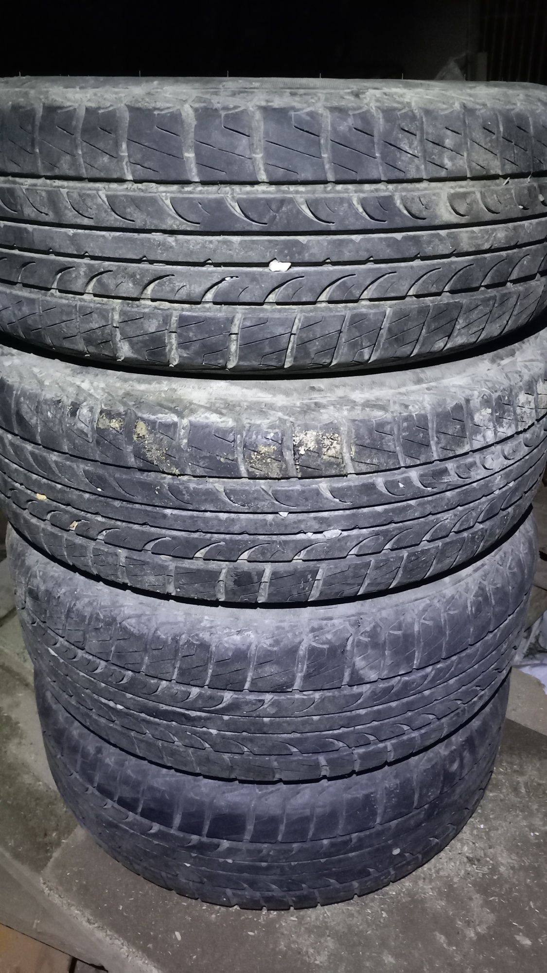 Продам диски с покрышками R 15диски  производство германия 5 отверстий